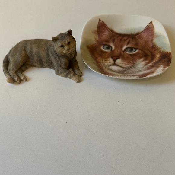 Vintage Cat Figurine and Vintage Crown Staffordshire 
England Cat Plate - Picture 1 of 10